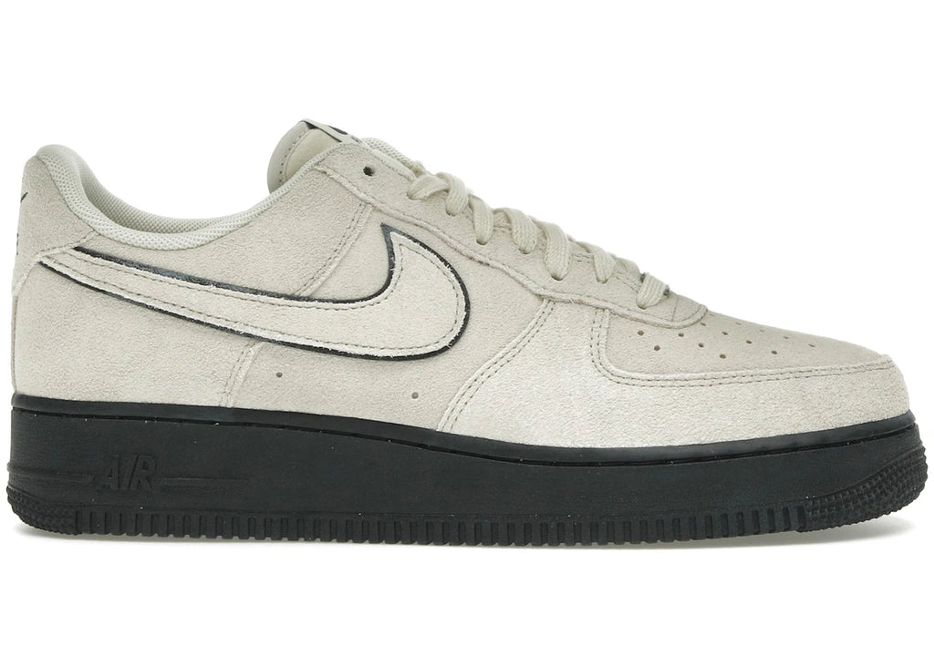 Nike Air Force 1 '07 LV8 Light Khaki Black