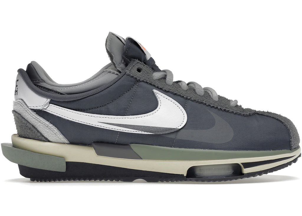 Nike Zoom Cortez SP sacai Eisengrau