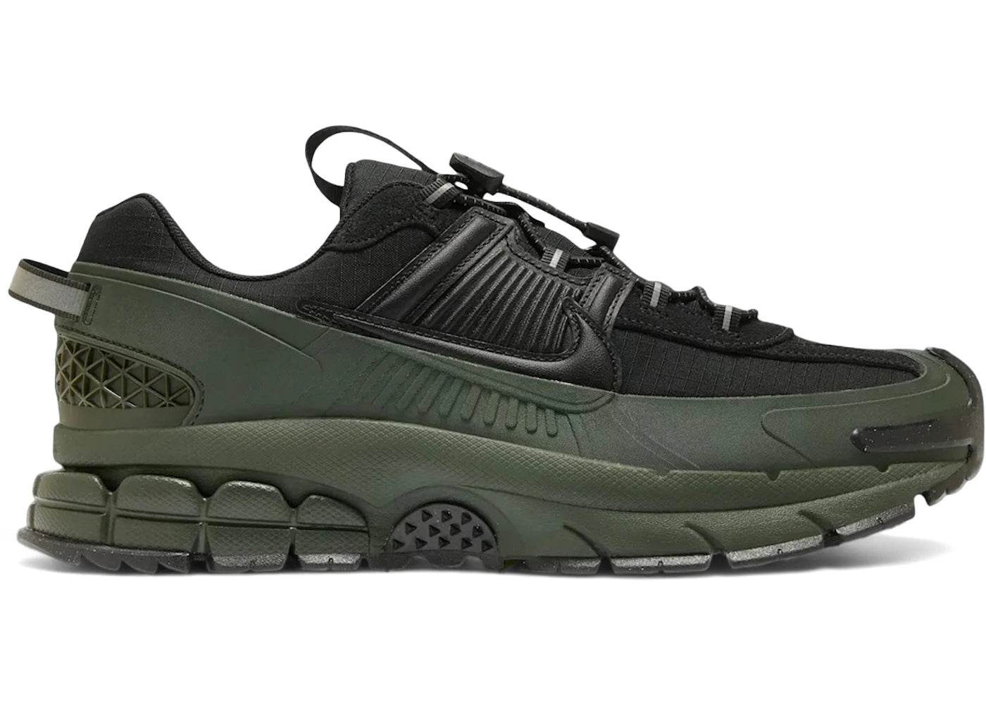Nike Zoom Vomero 5 Roam Sequoia Schwarz
