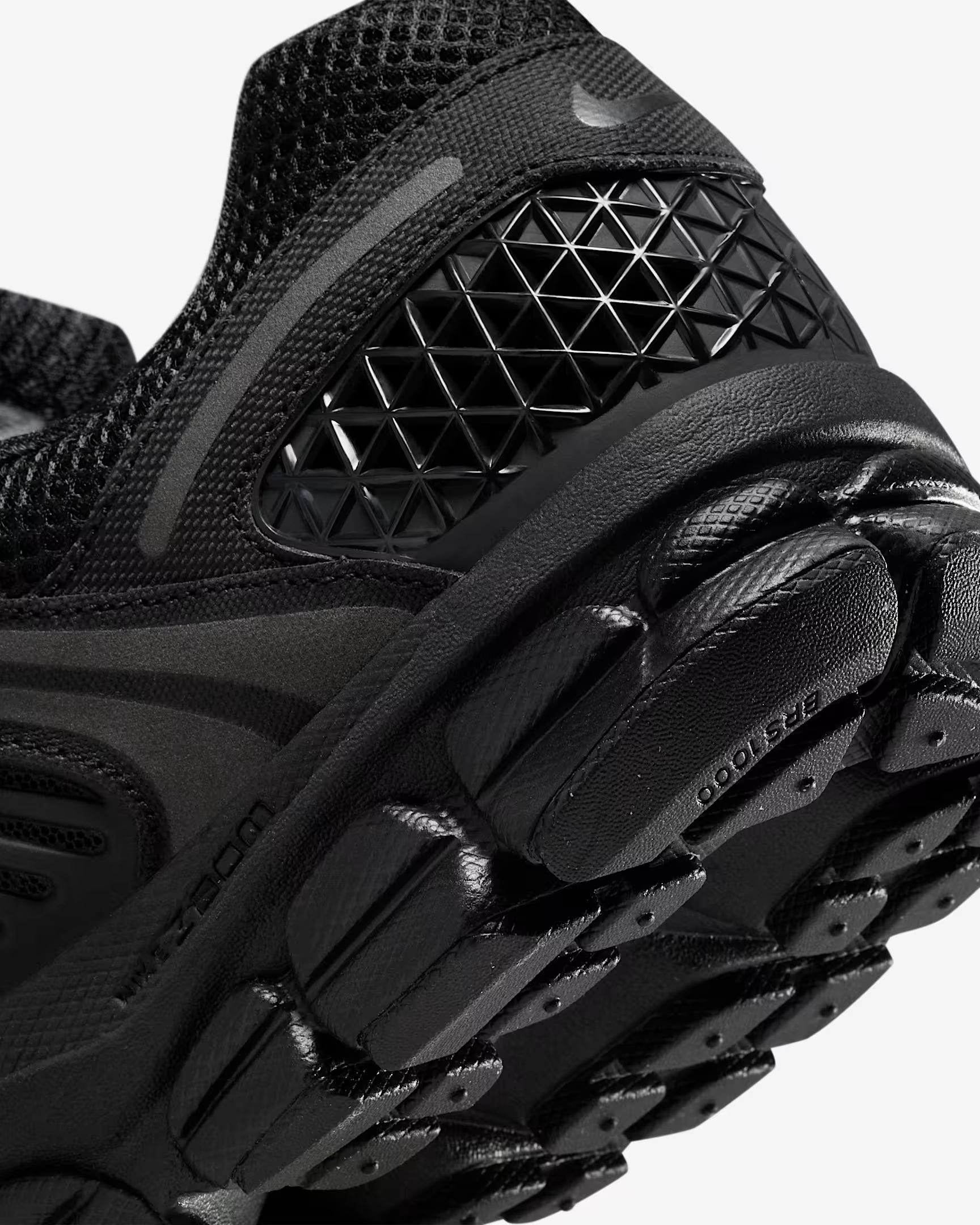 Nike Zoom Vomero 5 Triple Black