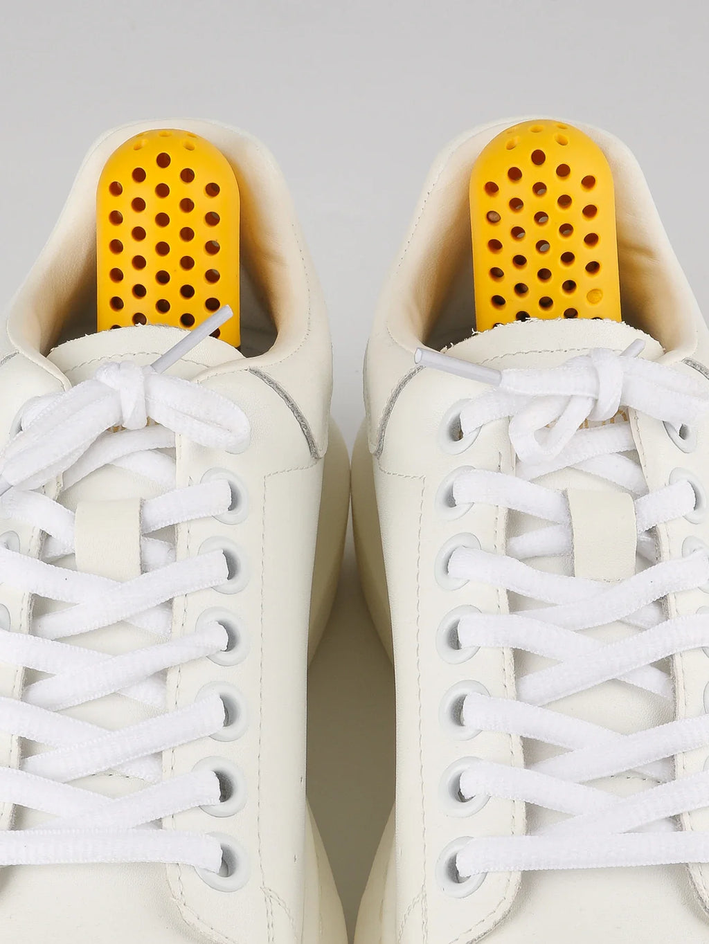 Desodorierende Kapseln von Mr. Sneakerseller – Feuchtigkeits- und Geruchskontrolle (2 / 4 Stück)