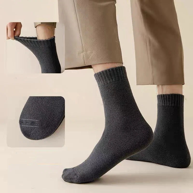 Wintersocken aus Merinowolle von Mr. Sneakerseller – Dickes, warmes Komfort-Set (4 Paar) 