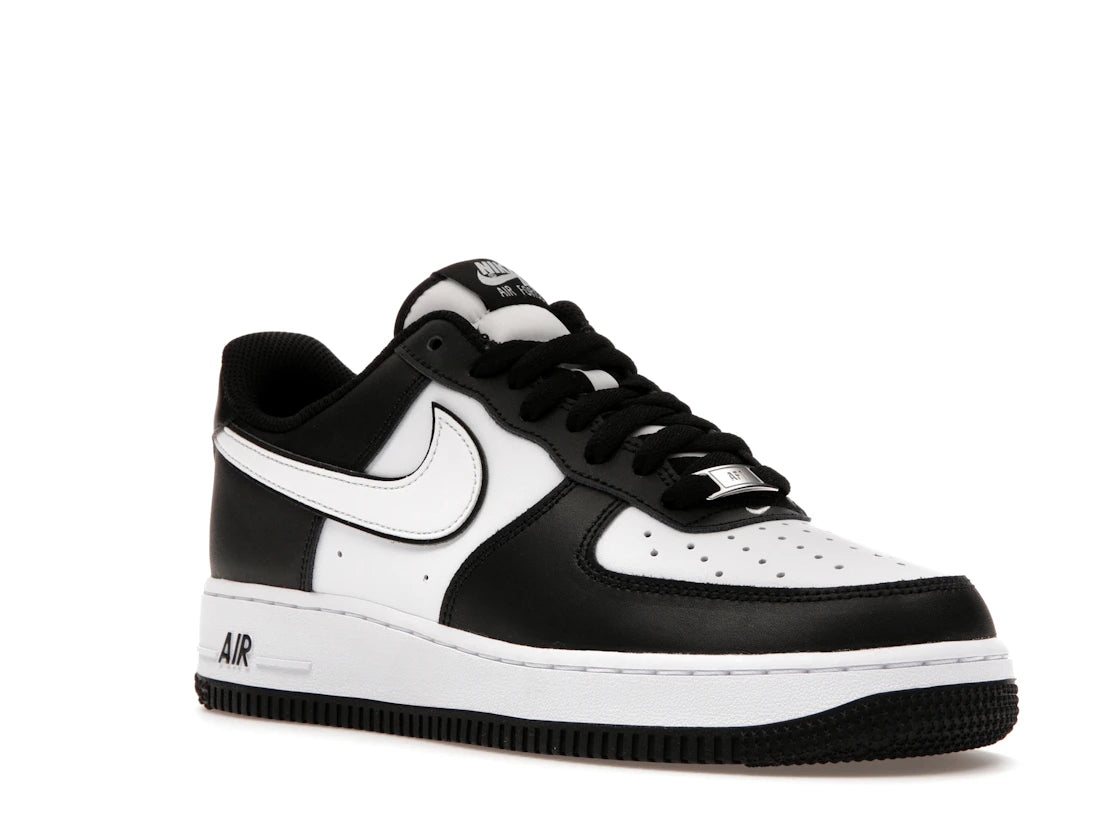 Nike Air Force 1 Low '07 Weißer Swoosh-Panda