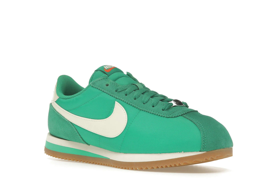 Nike Cortez TXT Stadium Grün
