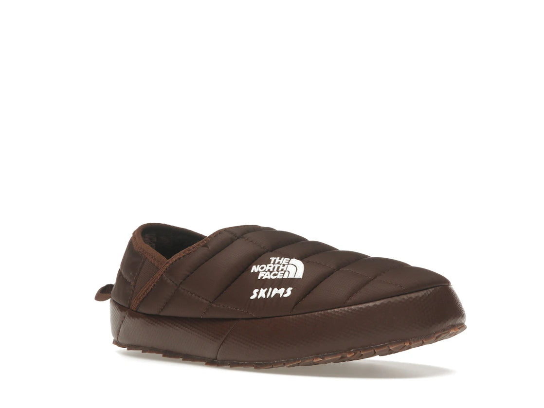 The North Face Thermoball Traction Mule V SKIMS Kakao
