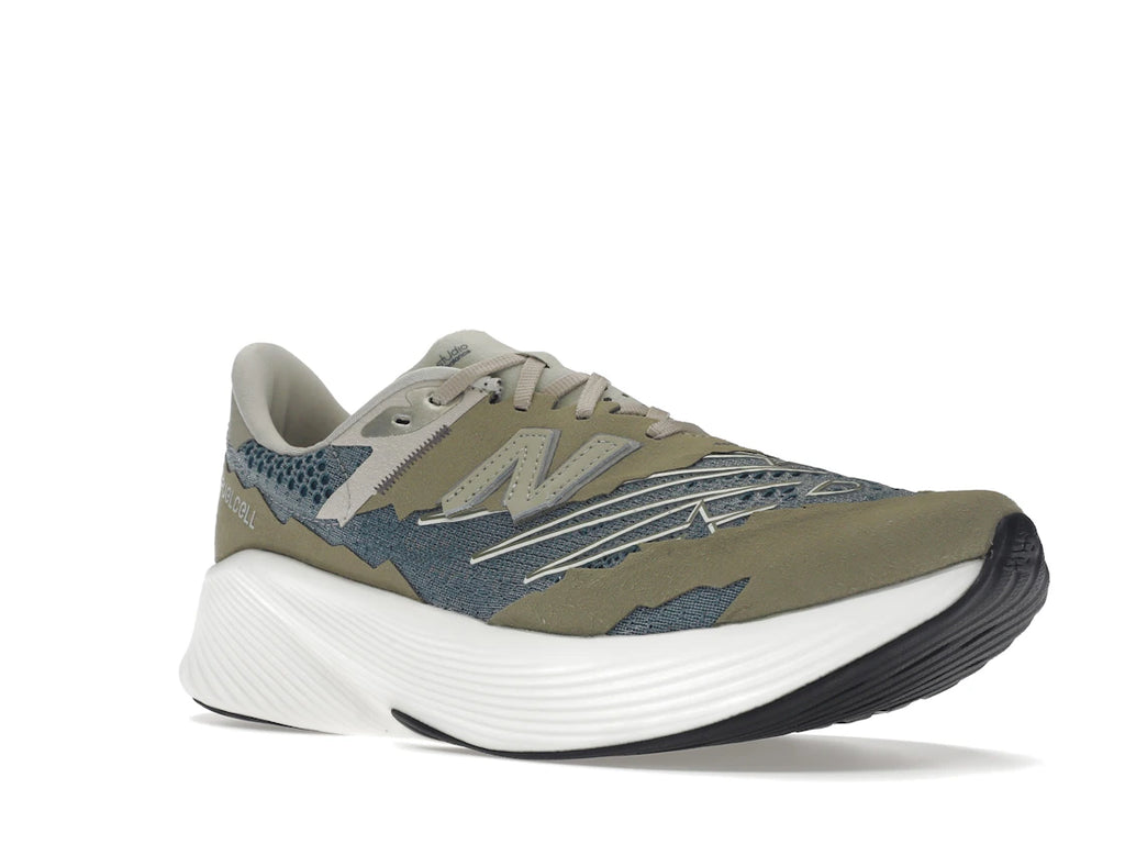 New Balance FuelCell RC Elite v2 Tokyo Design Studio Grau Vetiver