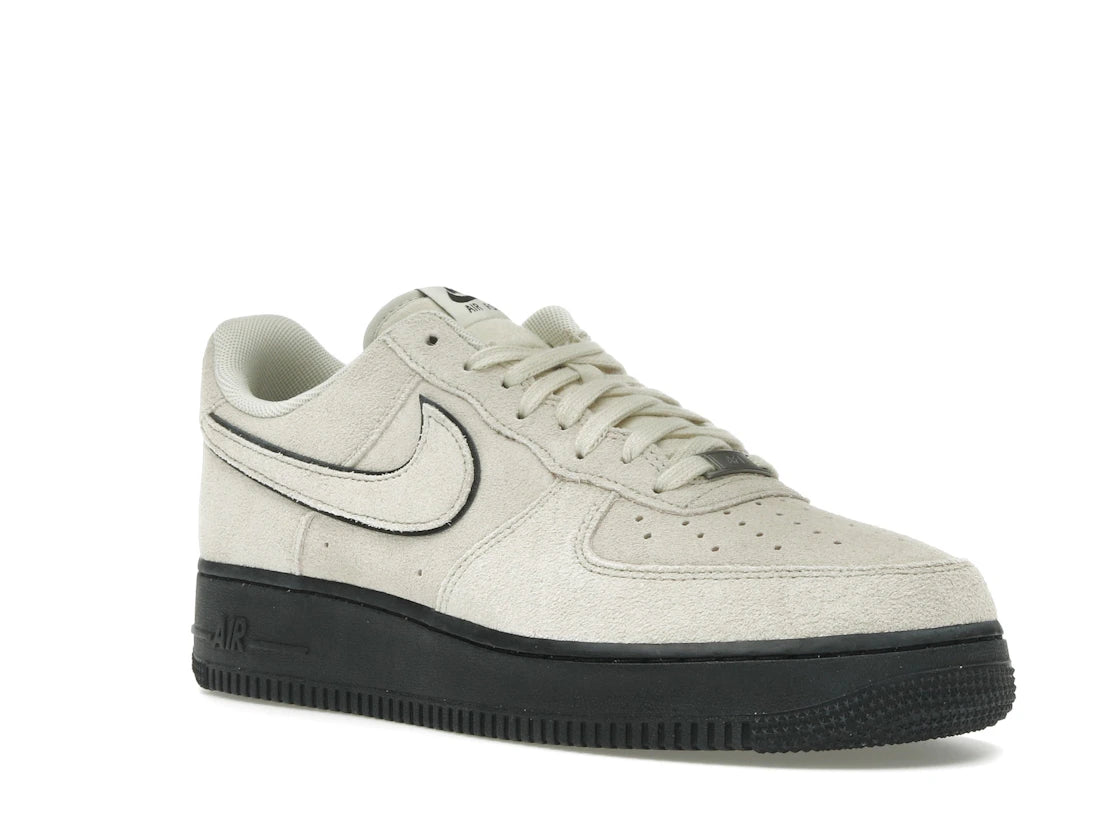 Nike Air Force 1 '07 LV8 Light Khaki Black