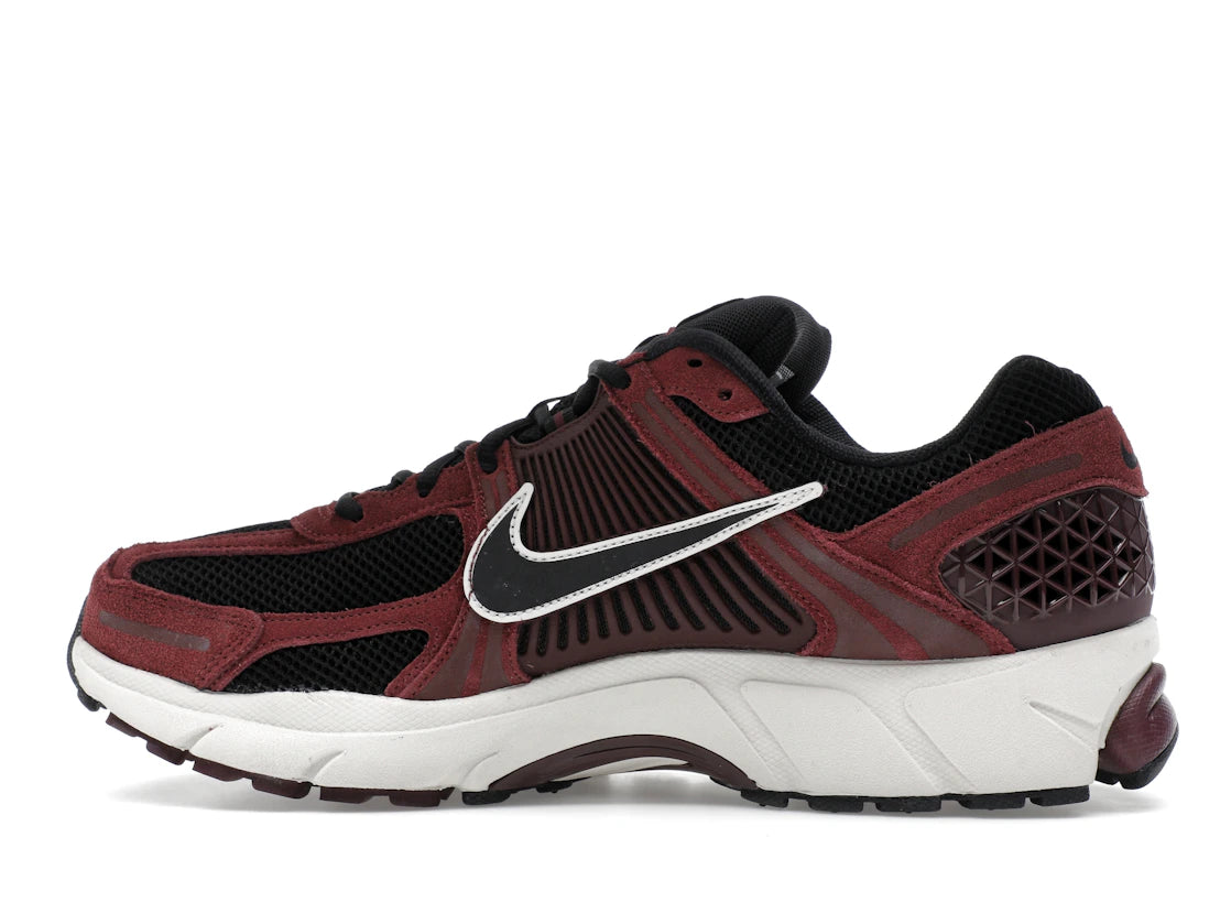 Nike Zoom Vomero 5 Dark Team Red