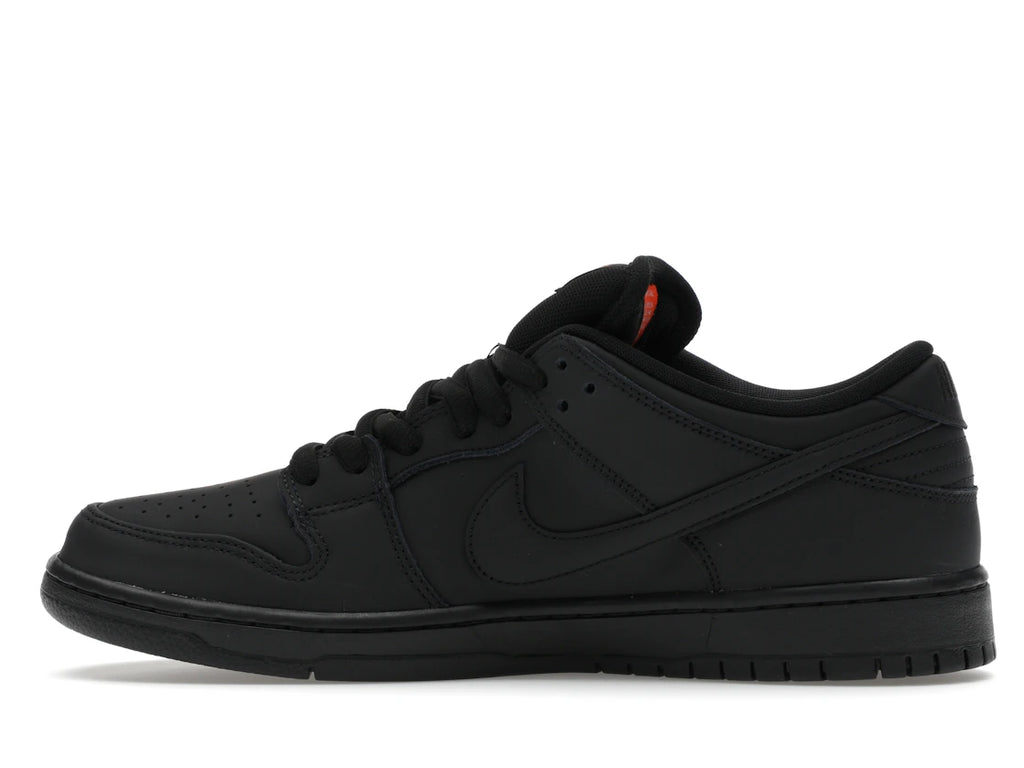 Nike SB Dunk Low Pro Triple Black